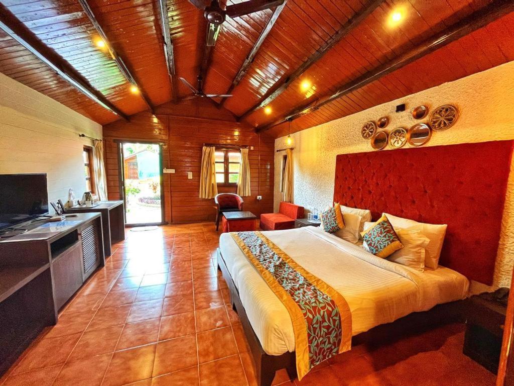 Beira Mar Beach Resort Бенаулім Екстер'єр фото