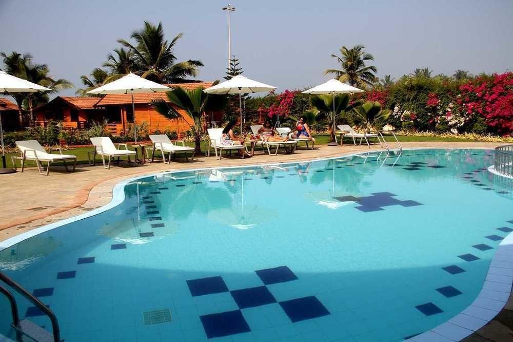 Beira Mar Beach Resort Бенаулім Екстер'єр фото